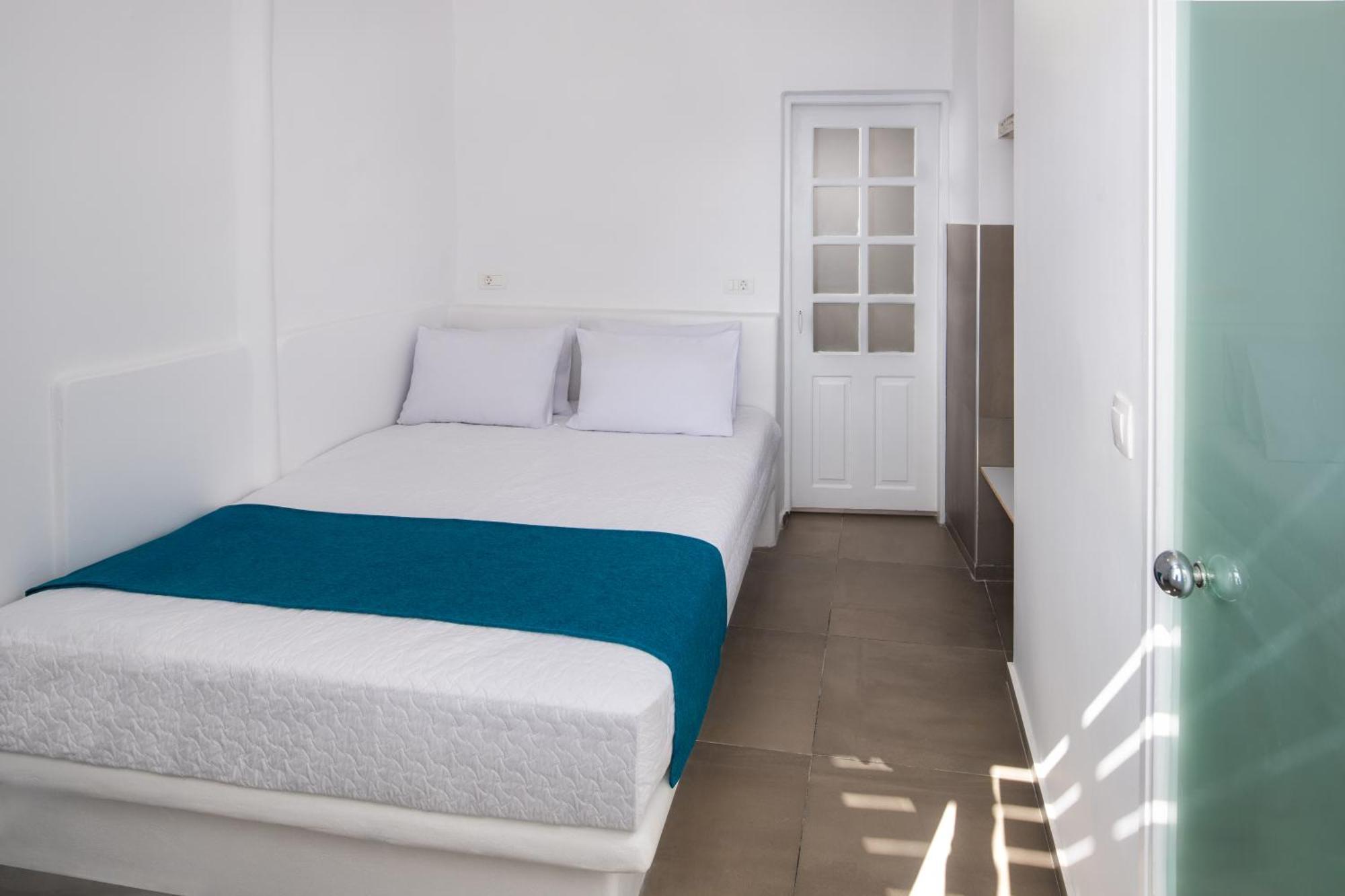 Lava Stone Bed & Breakfast Oia  Exterior photo